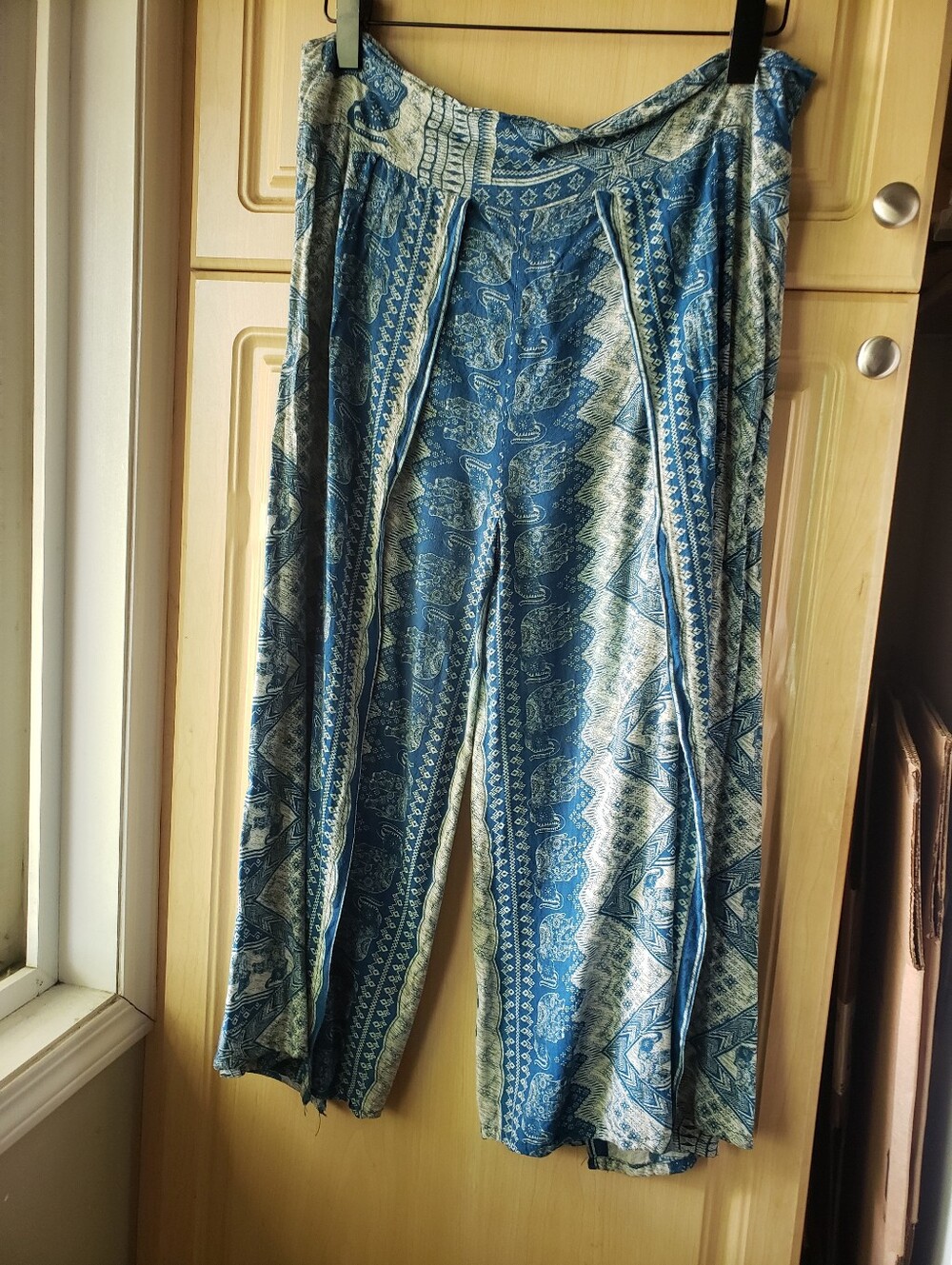 Free With A Bundle Women's Blue Patterned Wide-Leg Open Pants